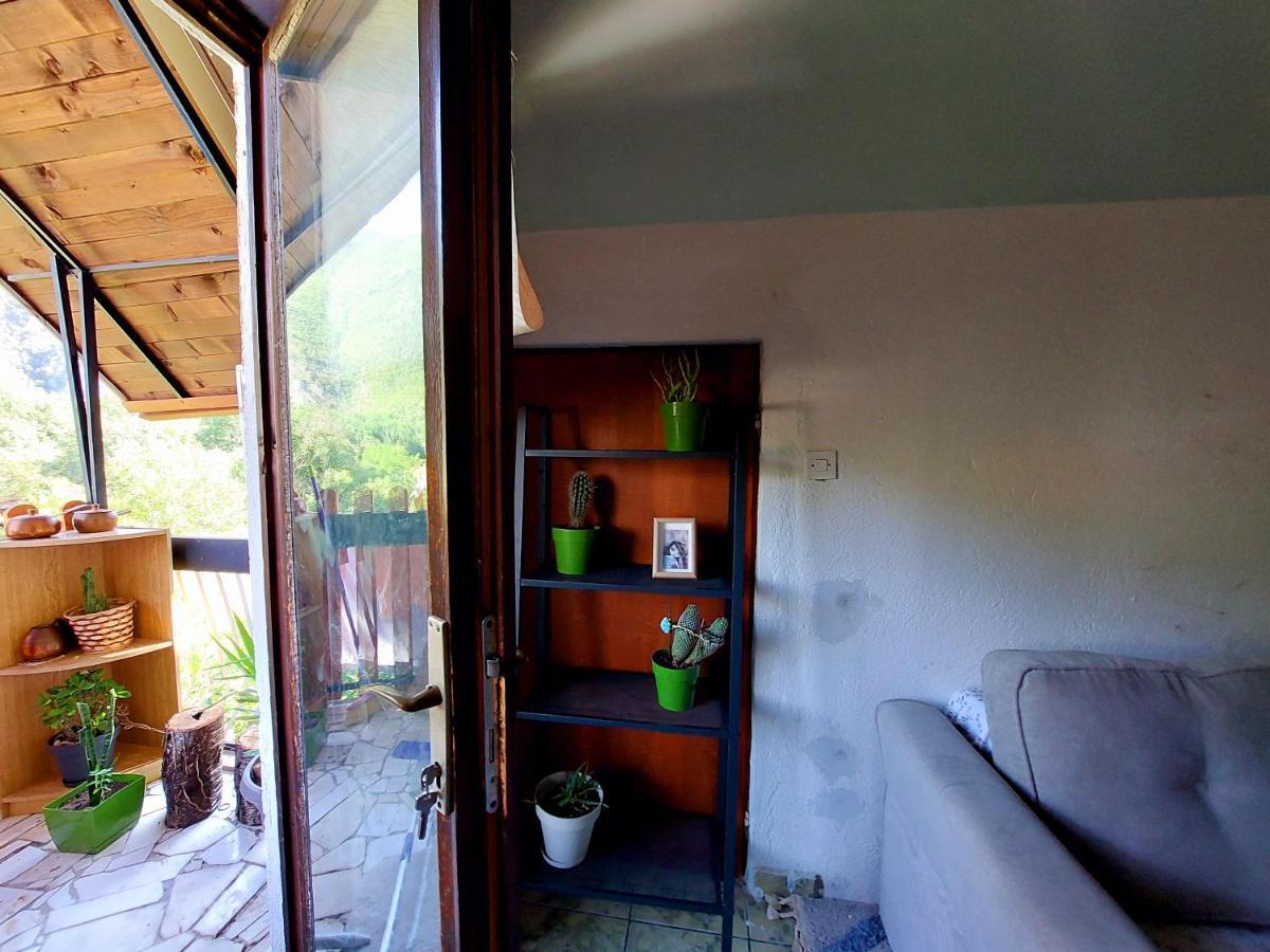 Incredible Apartment With A Mountain View - Matka Skopje Luaran gambar