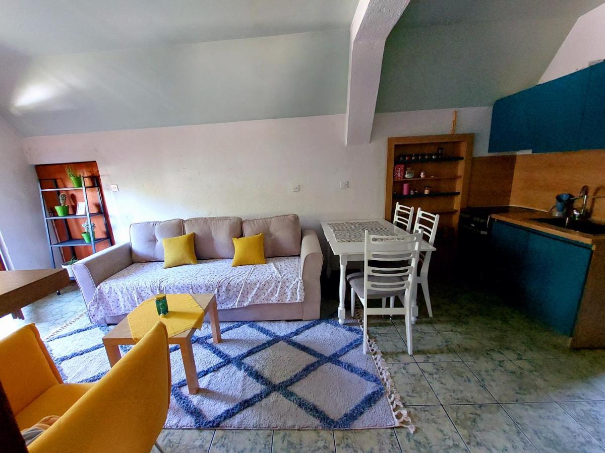 Incredible Apartment With A Mountain View - Matka Skopje Luaran gambar